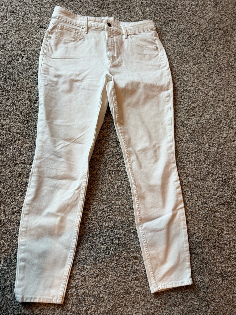 White House Black Market Sculpt white Skinny Jeans